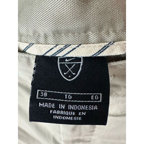 Nike Golf Shorts Mens 38 Beige Khaki pleated front preppy - Picture 2 of 9